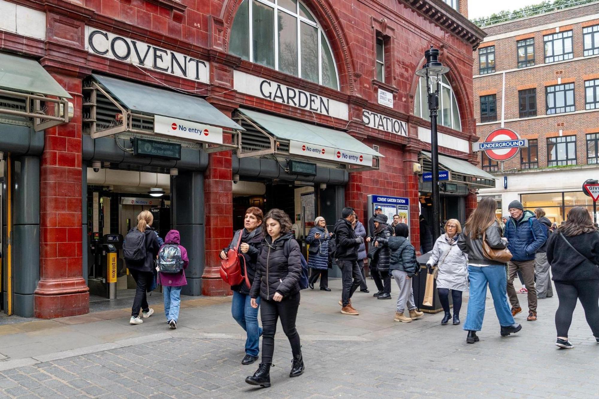 Cuthbert - Heart Of Covent Garden! * London