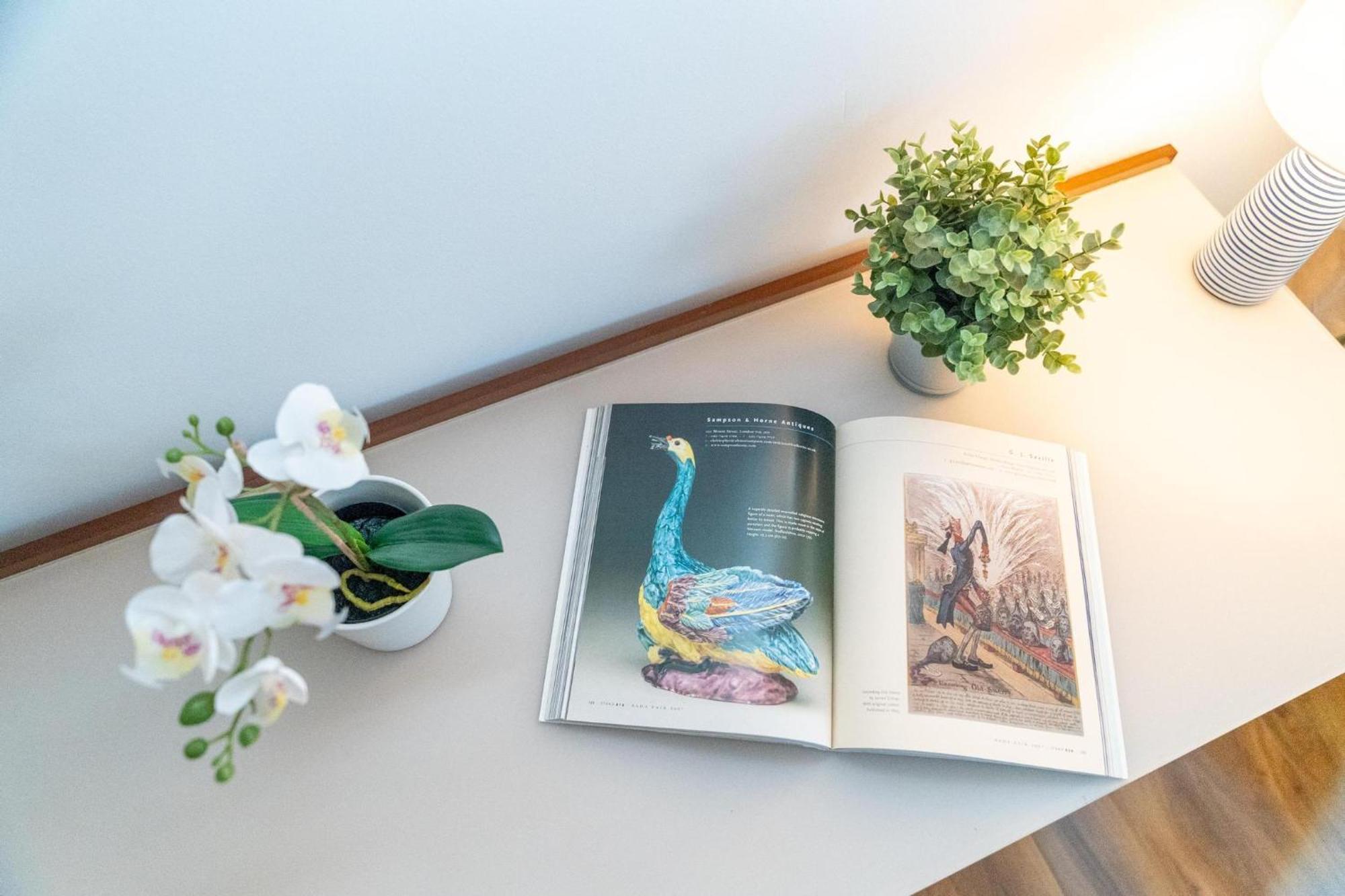 Cuthbert - Heart Of Covent Garden! Apartment *