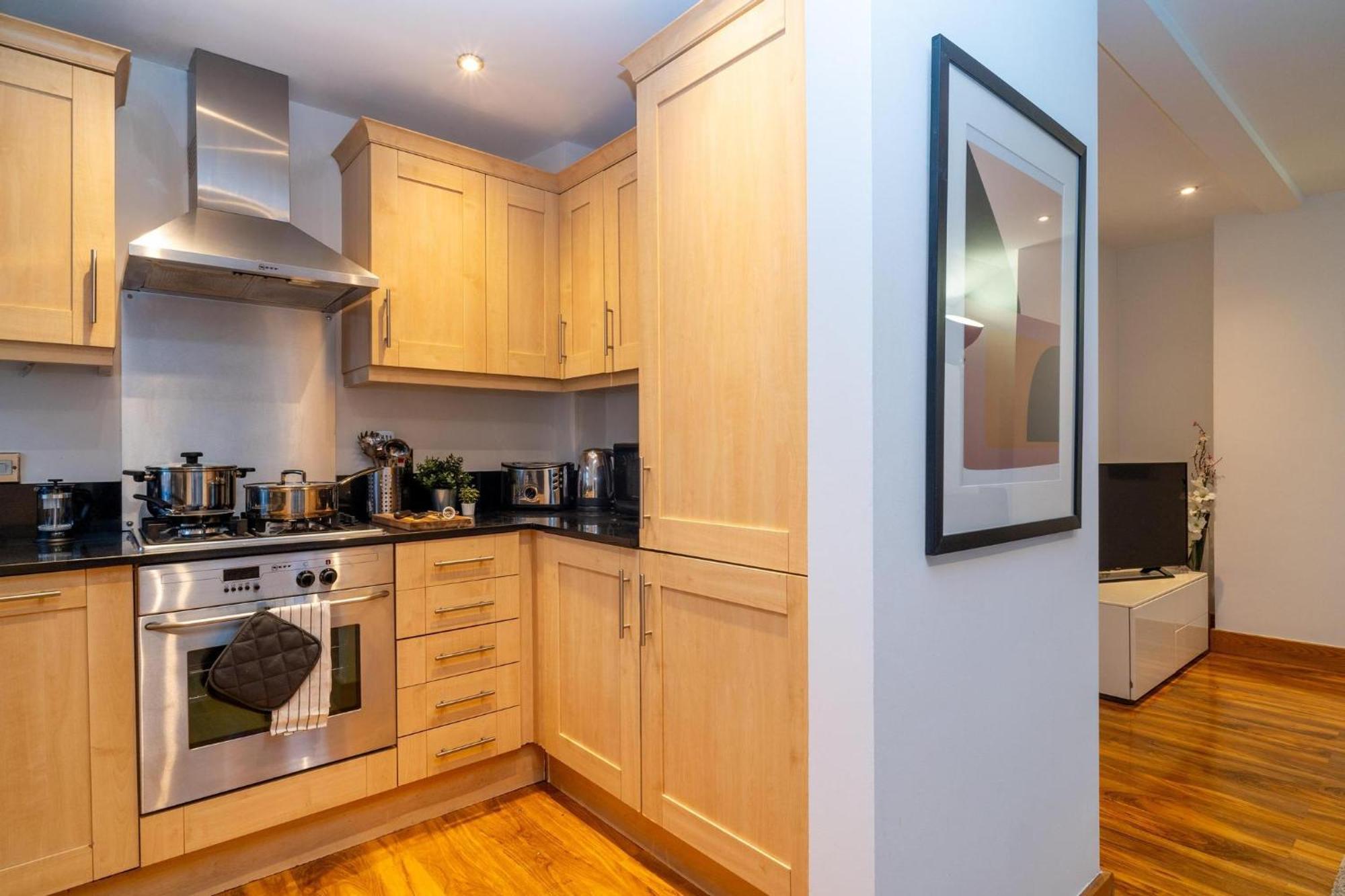 Cuthbert - Heart Of Covent Garden! Apartment London